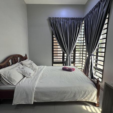 Nurbayu Chalet, Kemaman Kuantan Extérieur photo