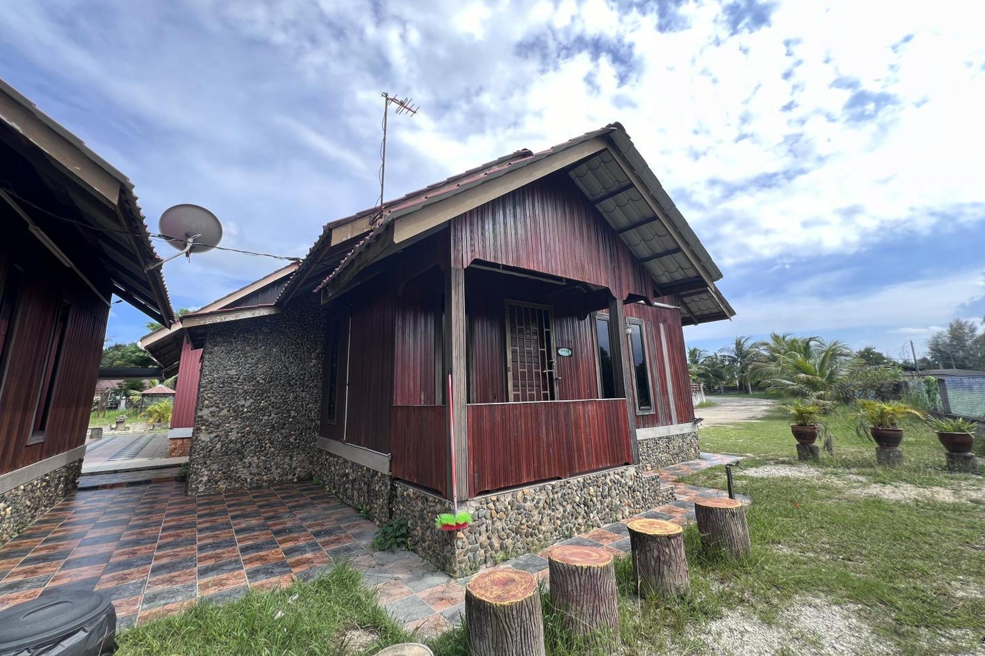 Nurbayu Chalet, Kemaman Kuantan Extérieur photo