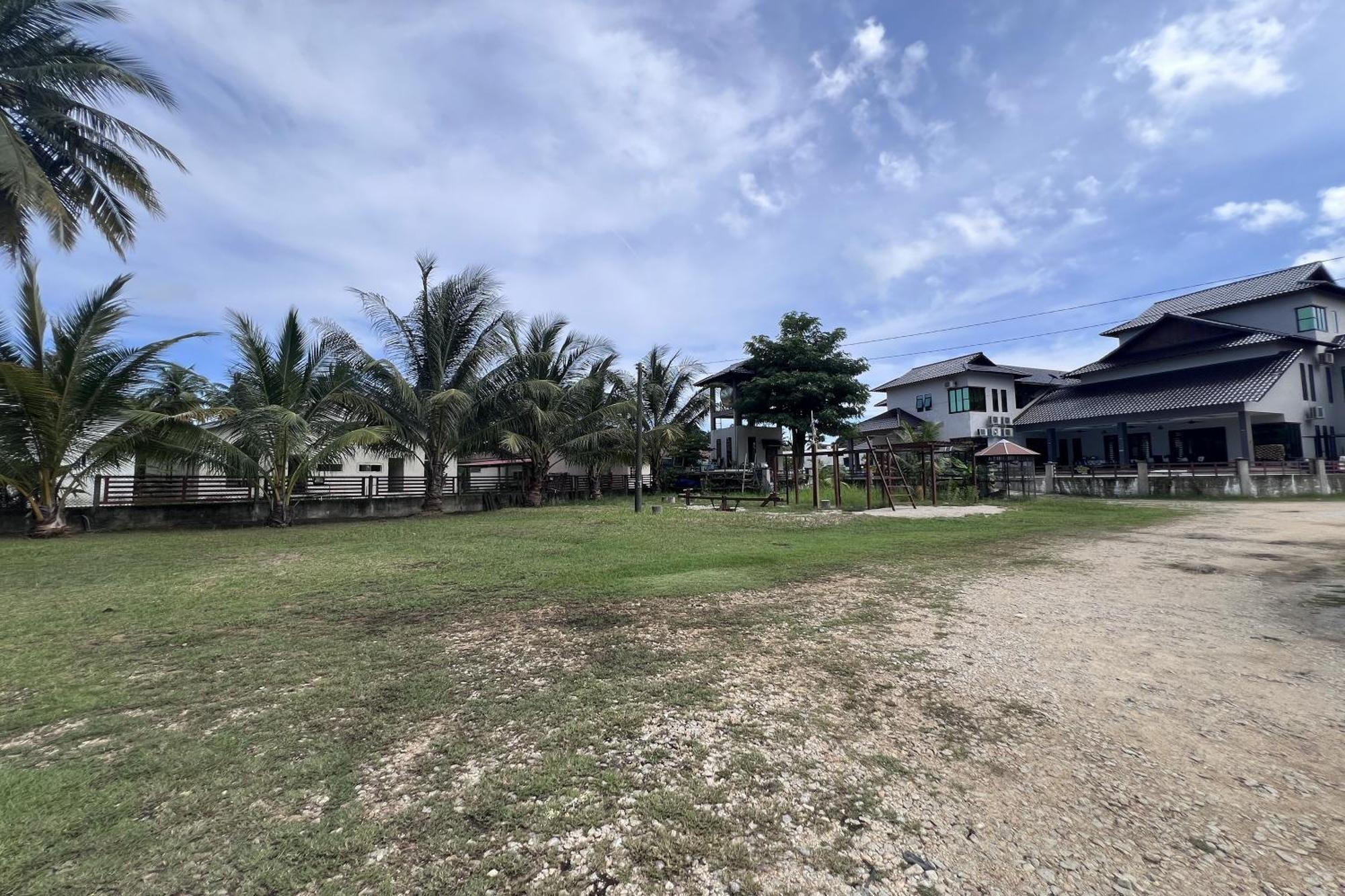 Nurbayu Chalet, Kemaman Kuantan Extérieur photo