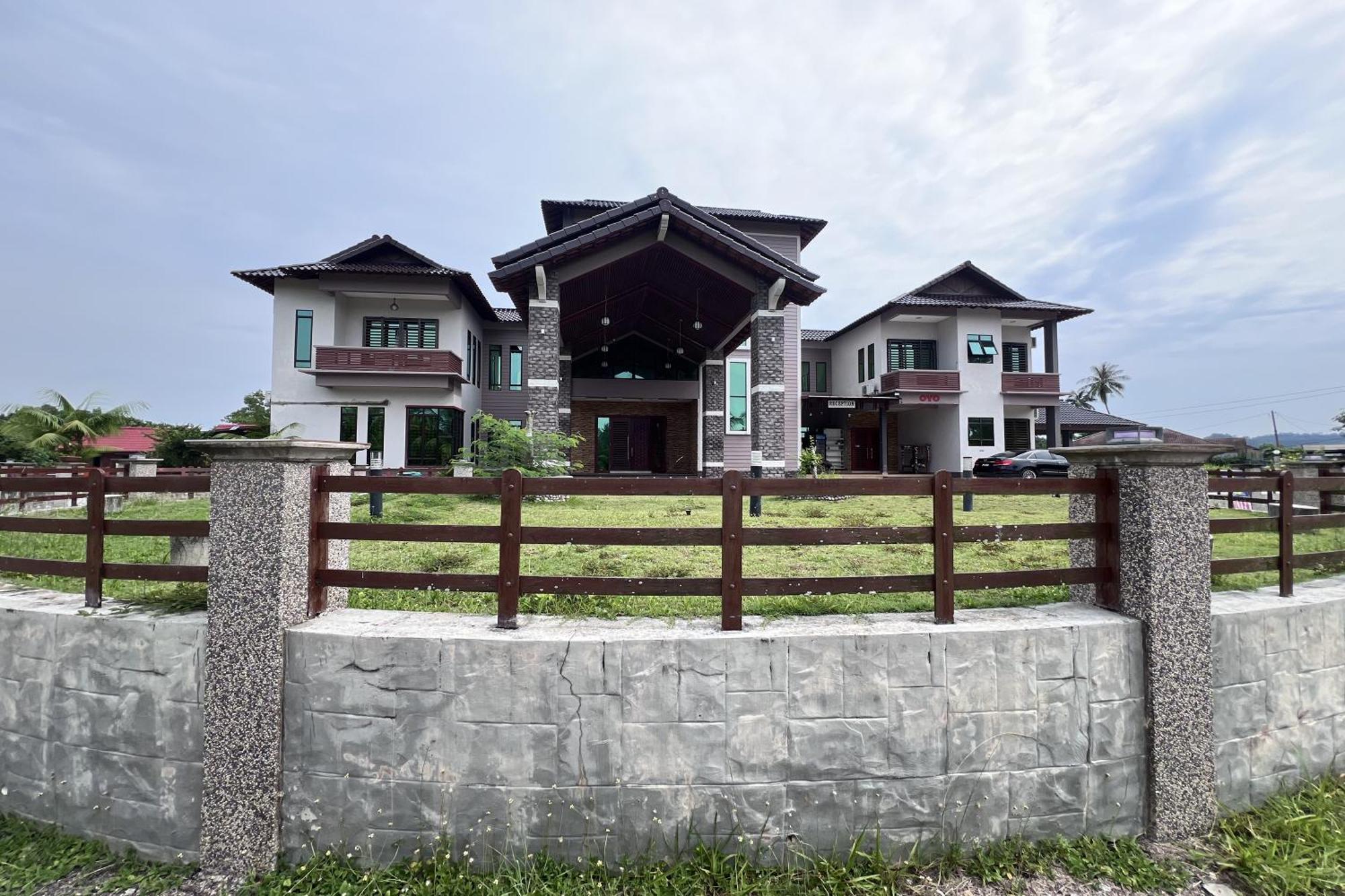 Nurbayu Chalet, Kemaman Kuantan Extérieur photo